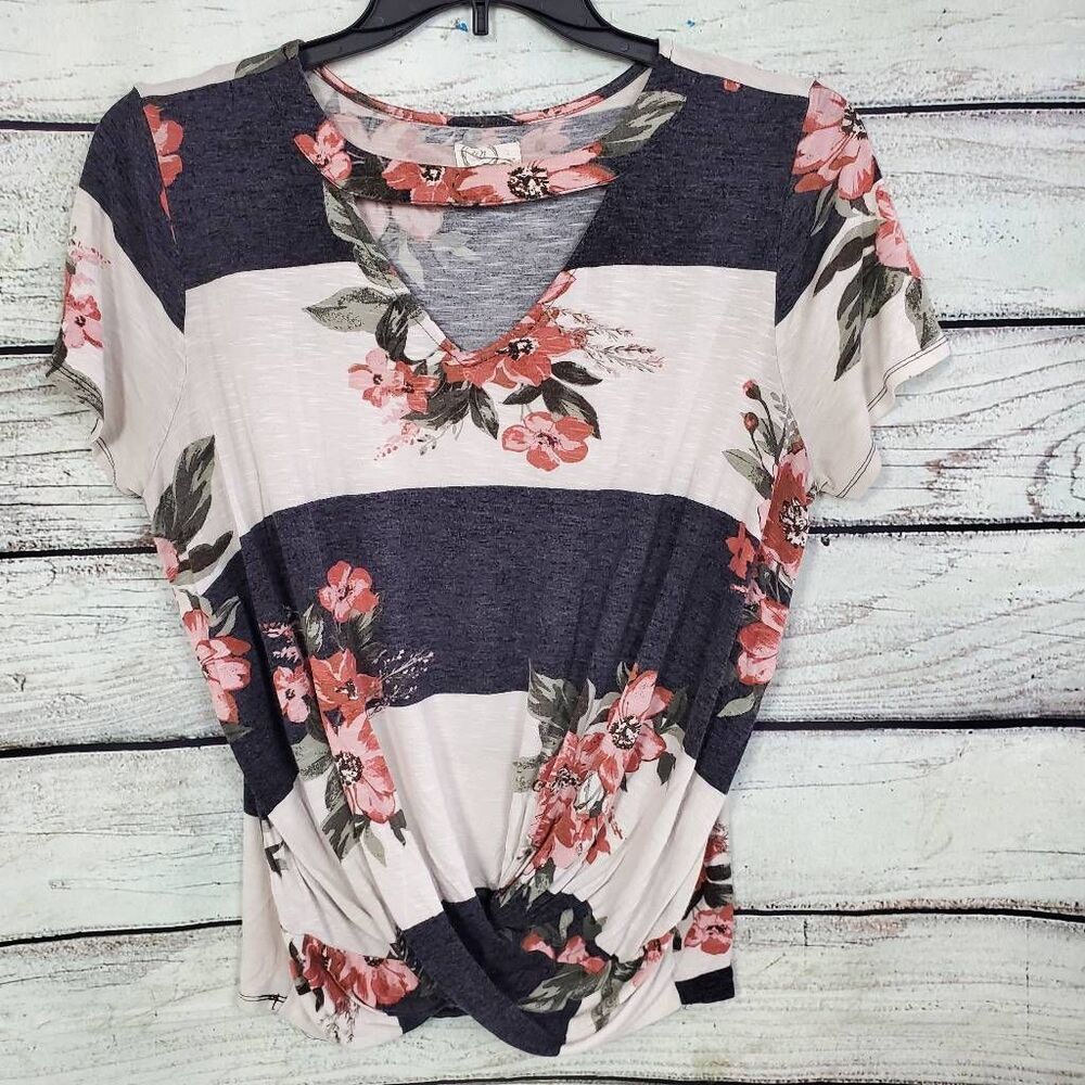 Maurices 24/7 Large Gray Mixed Media Shirt Keyhole